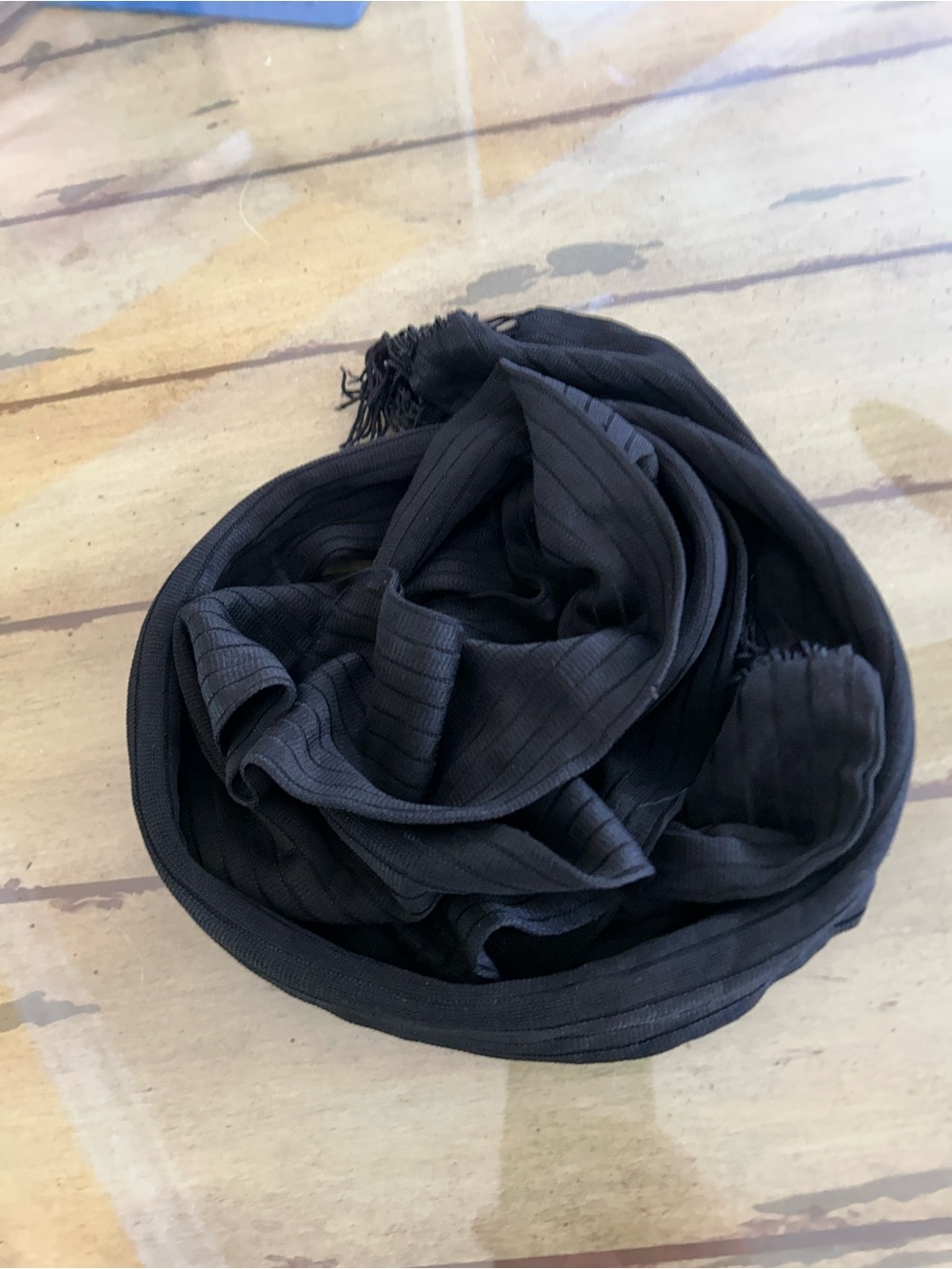 Black Lightweight Ribbed Scarf Wrap 4“ x 70“ with fringe ends